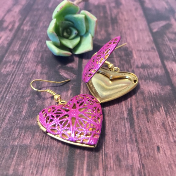 pink & iridescent purple heart locket earrings - Picture 6 of 9